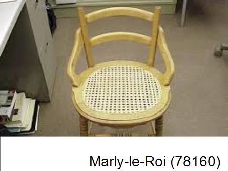 Chaise restaurée Marly-le-Roi-78160